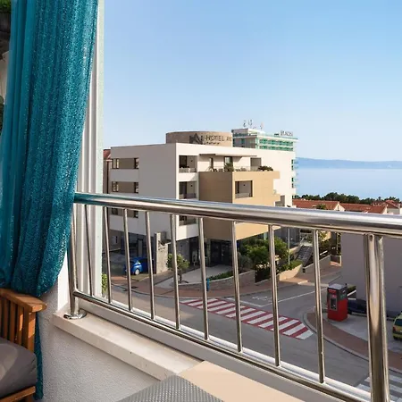 Apartman Sara - Luxurious Sea View With Garage Makarska