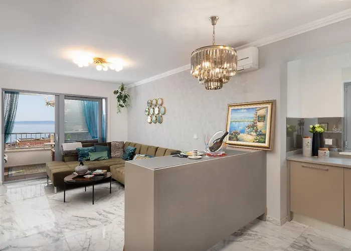 Sara - Luxurious Sea View With Garage Апартаменты