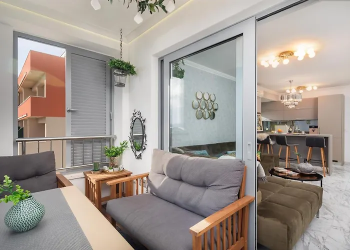 Апартаменты Sara - Luxurious Sea View With Garage *