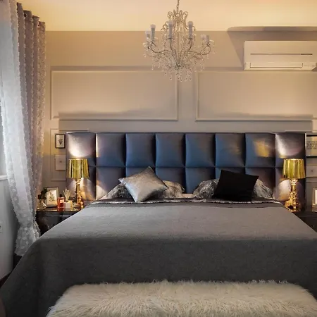 Sara - Luxurious Sea View With Garage Apartman *